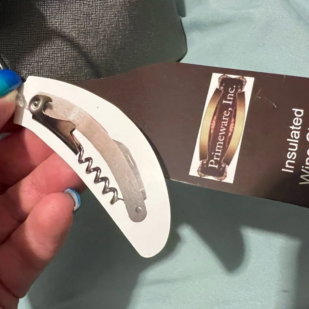 Insulated Wine Bag NWT with Wine Bottle opener included